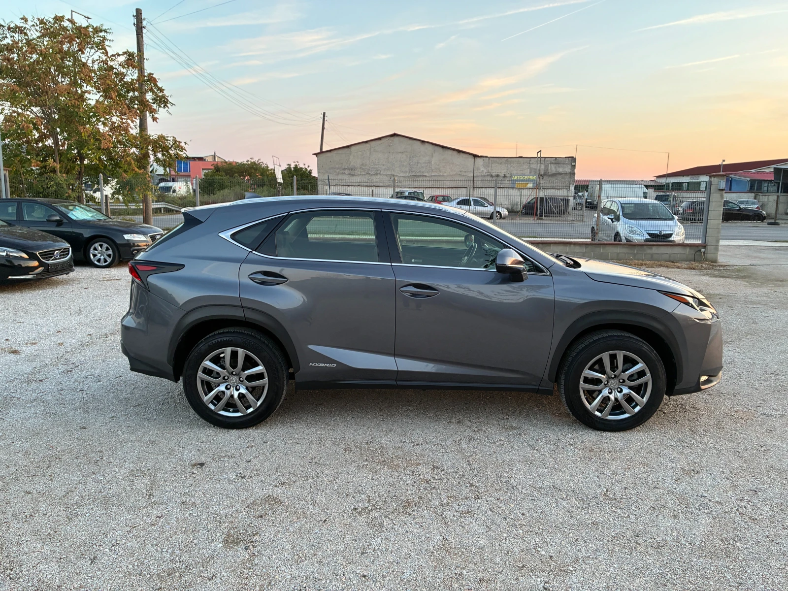 Lexus NX 300h Facelift, снимка 9 - Автомобили и джипове - 56584622