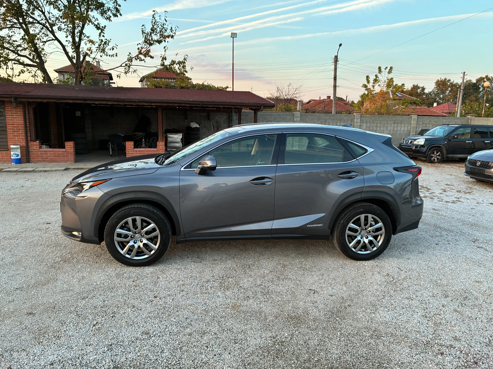 Lexus NX 300h Facelift, снимка 5 - Автомобили и джипове - 56584622
