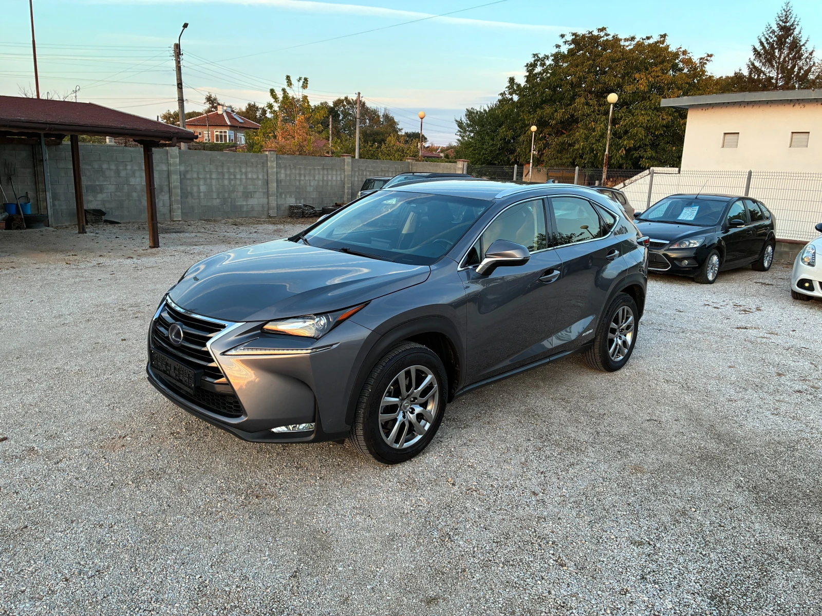 Lexus NX 300h Facelift, снимка 4 - Автомобили и джипове - 56584622