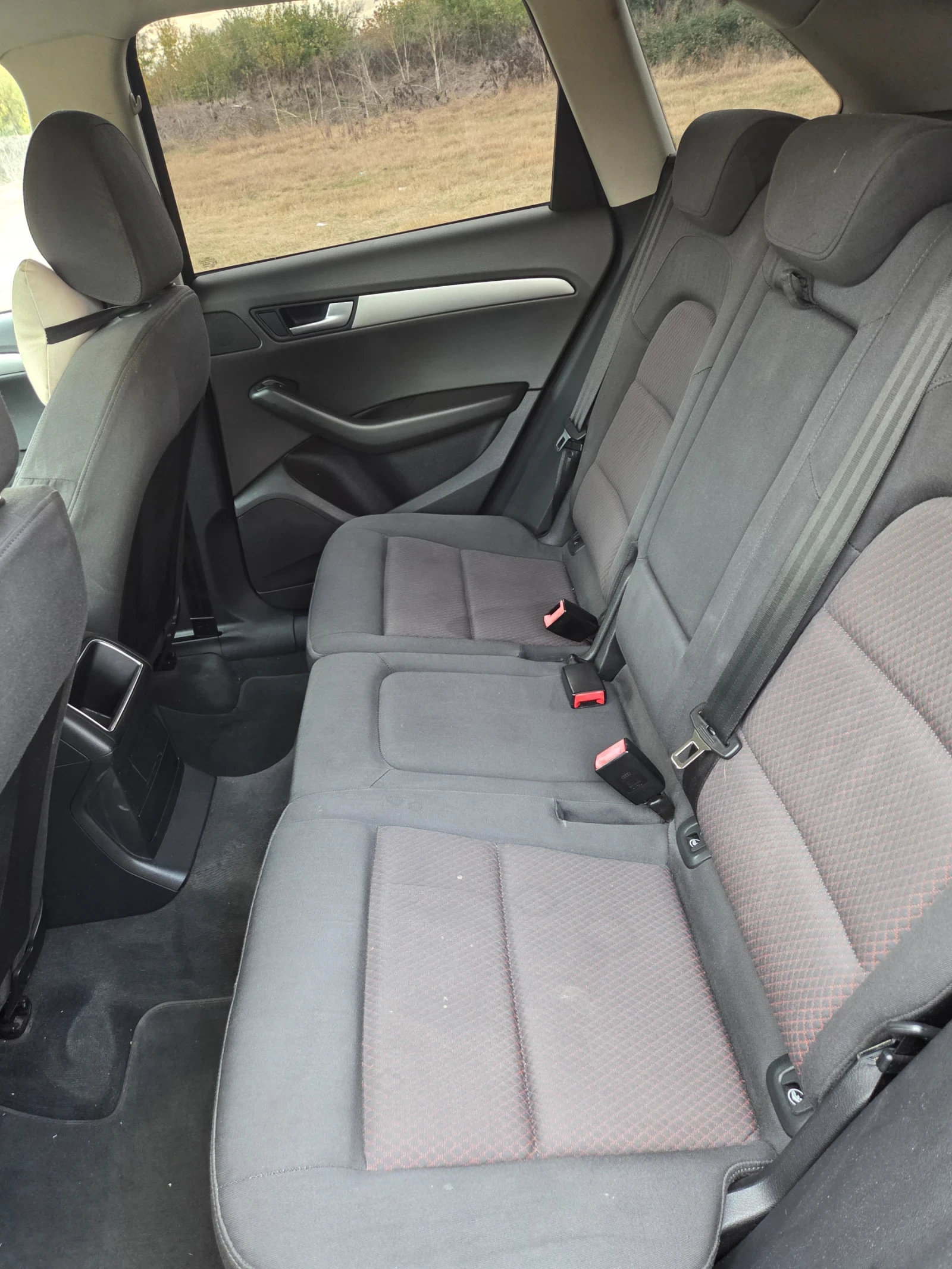 Audi Q5 2.0 tdi, снимка 8 - Автомобили и джипове - 56726484