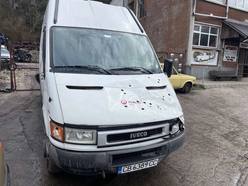 Iveco Daily 40C13 2.8, снимка 2 - Бусове и автобуси - 43182291