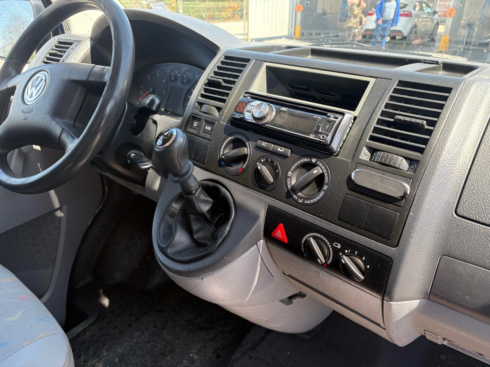 VW Transporter 2.5 tdi T5 - изображение 10