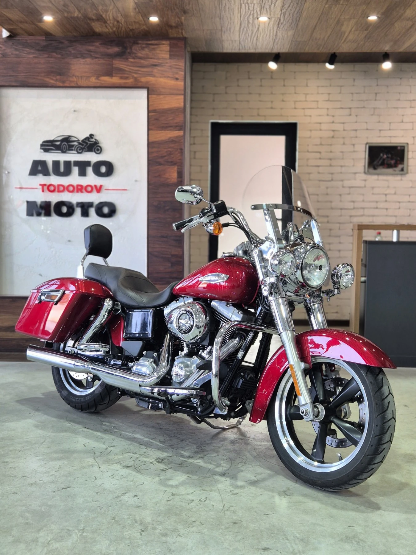 Harley-Davidson Dyna Switchback FLD ABS Нов внос от ШВЕЙЦАРИЯ!