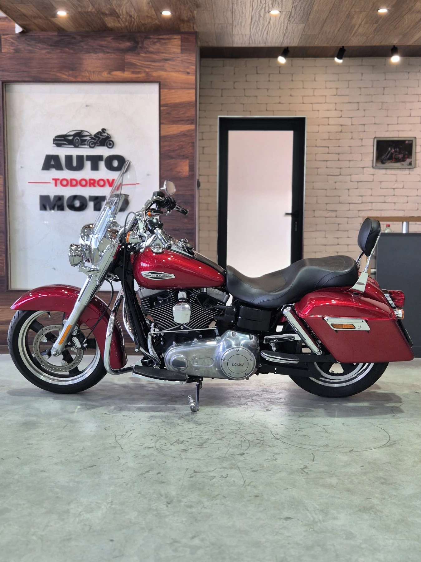 Harley-Davidson Dyna Switchback FLD ABS Нов внос от ШВЕЙЦАРИЯ!, снимка 4 - Мотоциклети и мототехника - 55778597