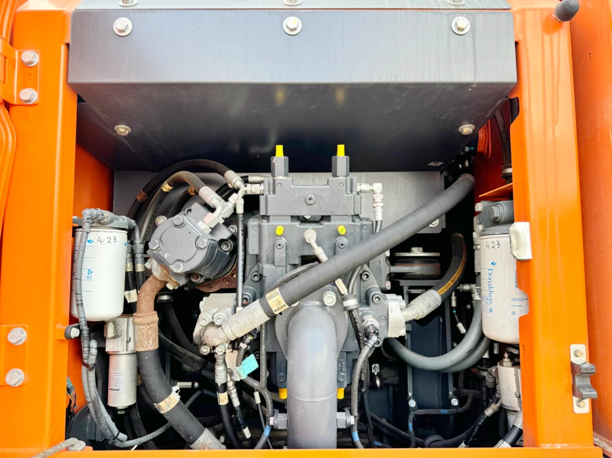 Багер DOOSAN DX190W-5, снимка 10 - Индустриална техника - 54358300