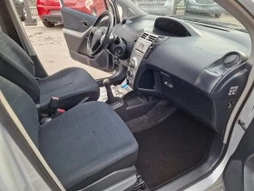 Toyota Yaris 1.0 benz, снимка 16