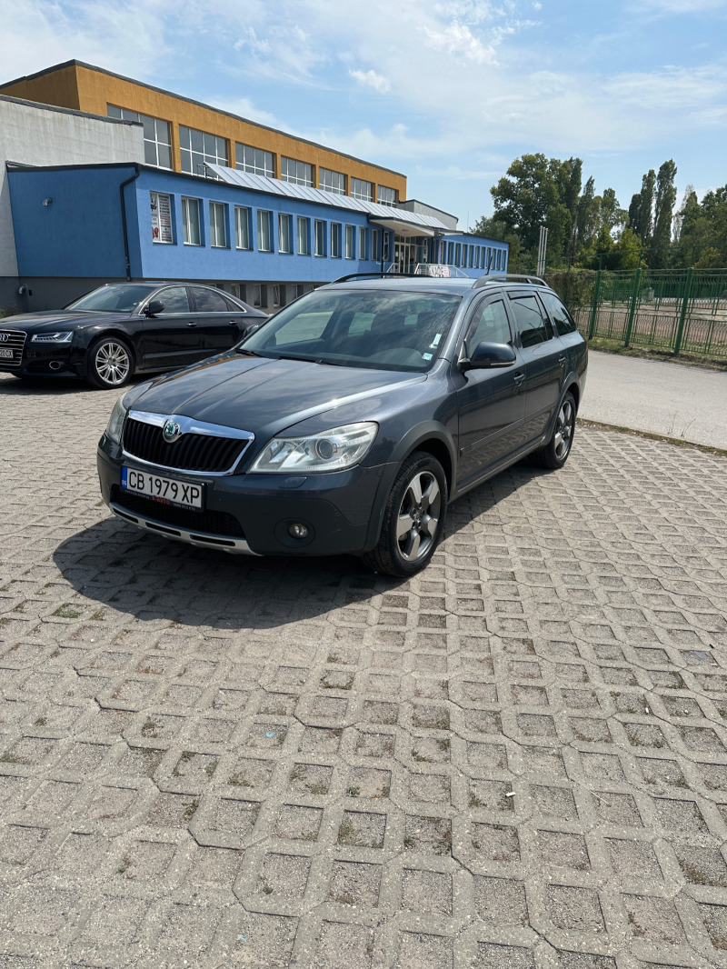 Skoda Octavia SCOUT 4* 4, снимка 1 - Автомобили и джипове - 46788990