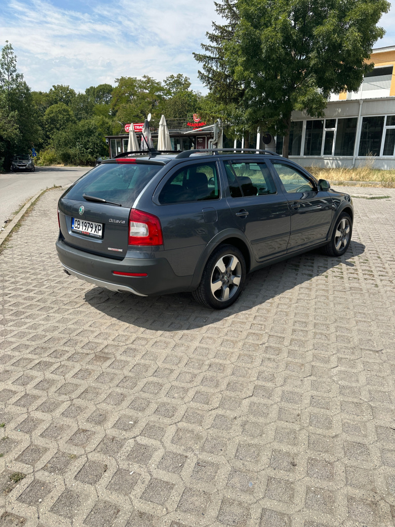 Skoda Octavia SCOUT 4* 4, снимка 4 - Автомобили и джипове - 46788990