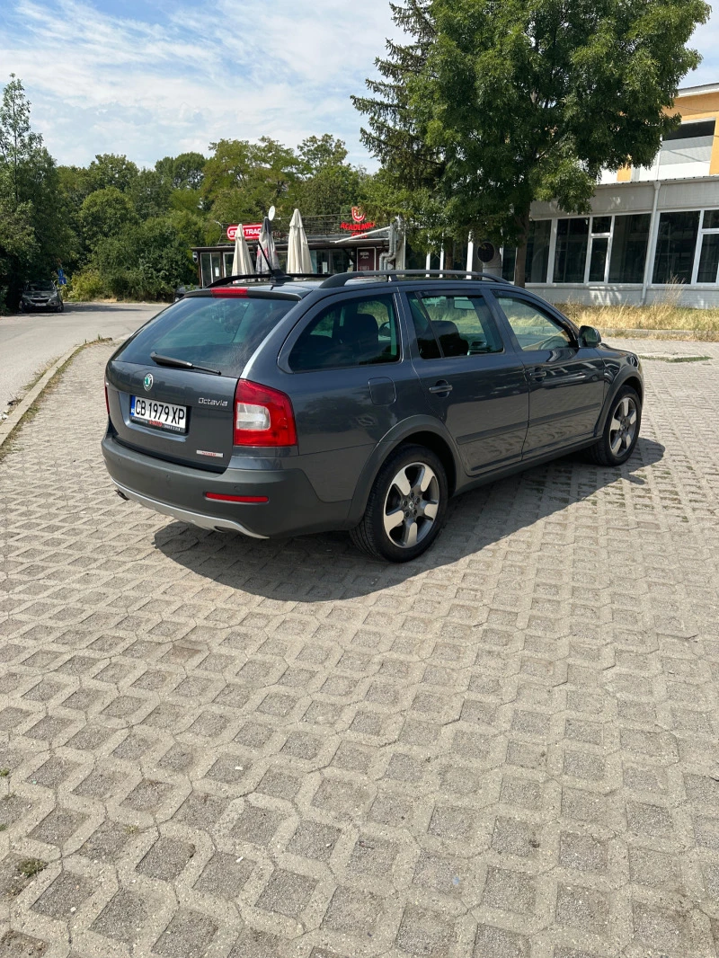 Skoda Octavia SCOUT 4* 4, снимка 4 - Автомобили и джипове - 47638734