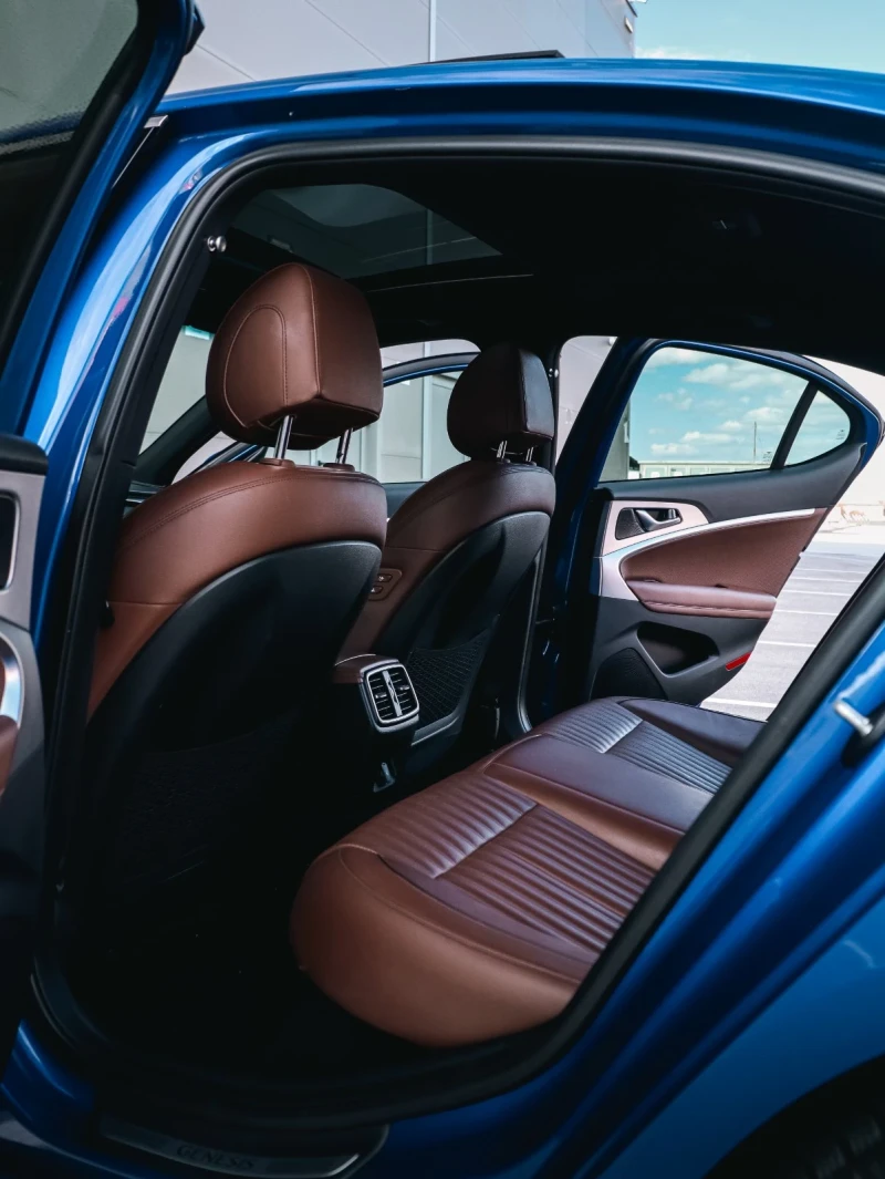 Genesis G70 2.0T, снимка 6 - Автомобили и джипове - 52615215