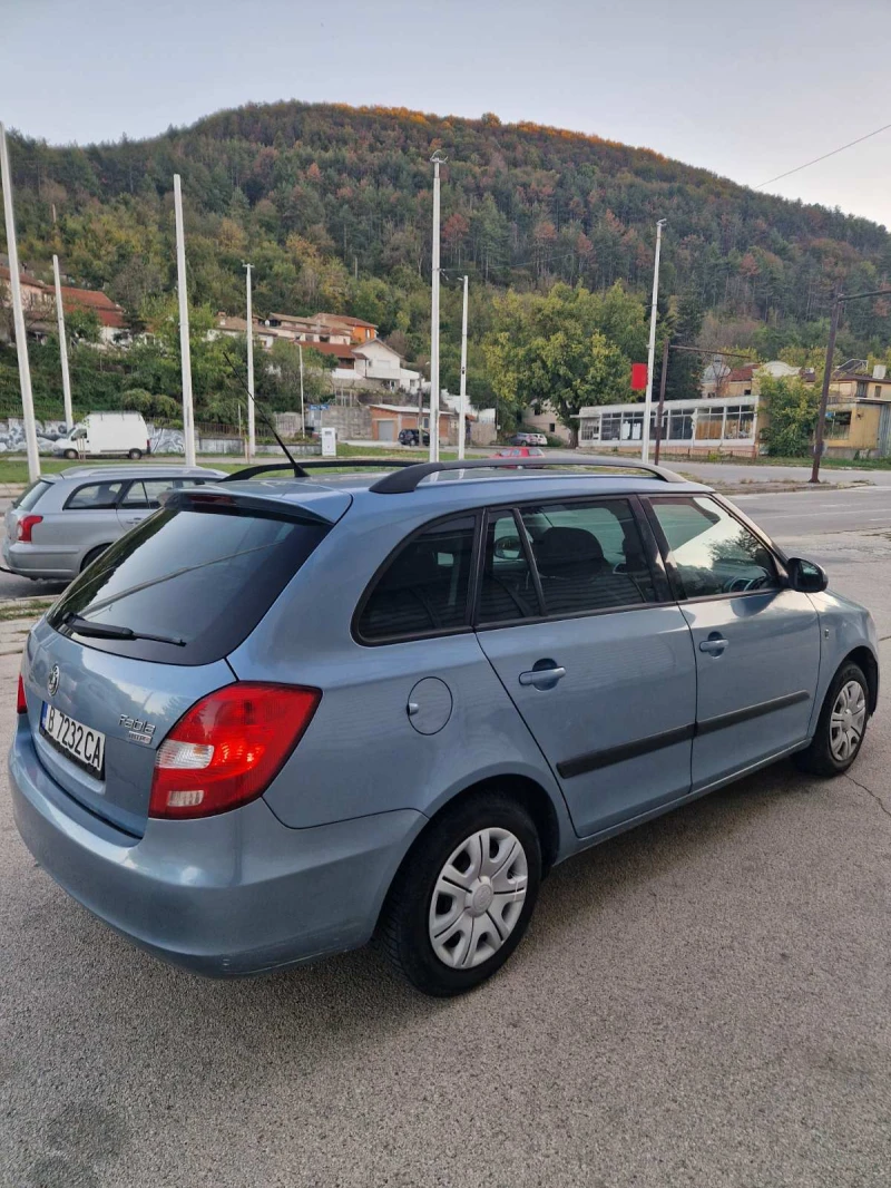 Skoda Fabia 1.2 АГУ Клима, снимка 5 - Автомобили и джипове - 48246097