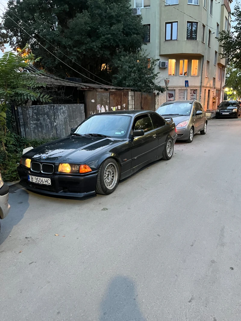 BMW 318 IS, снимка 1 - Автомобили и джипове - 49259417