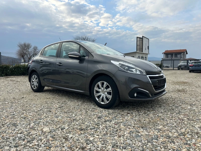 Peugeot 208, снимка 2 - Автомобили и джипове - 49262161