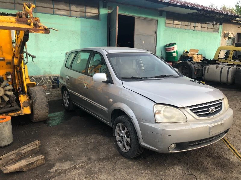 Kia Carens 2.0 CRDI, снимка 1 - Автомобили и джипове - 47307071