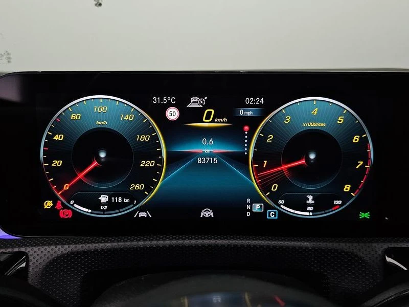 Mercedes-Benz CLA CLA250 4MATIC| 221к.с.| ВКЛ.ТЕХНОТЕСТ, снимка 8 - Автомобили и джипове - 55101498