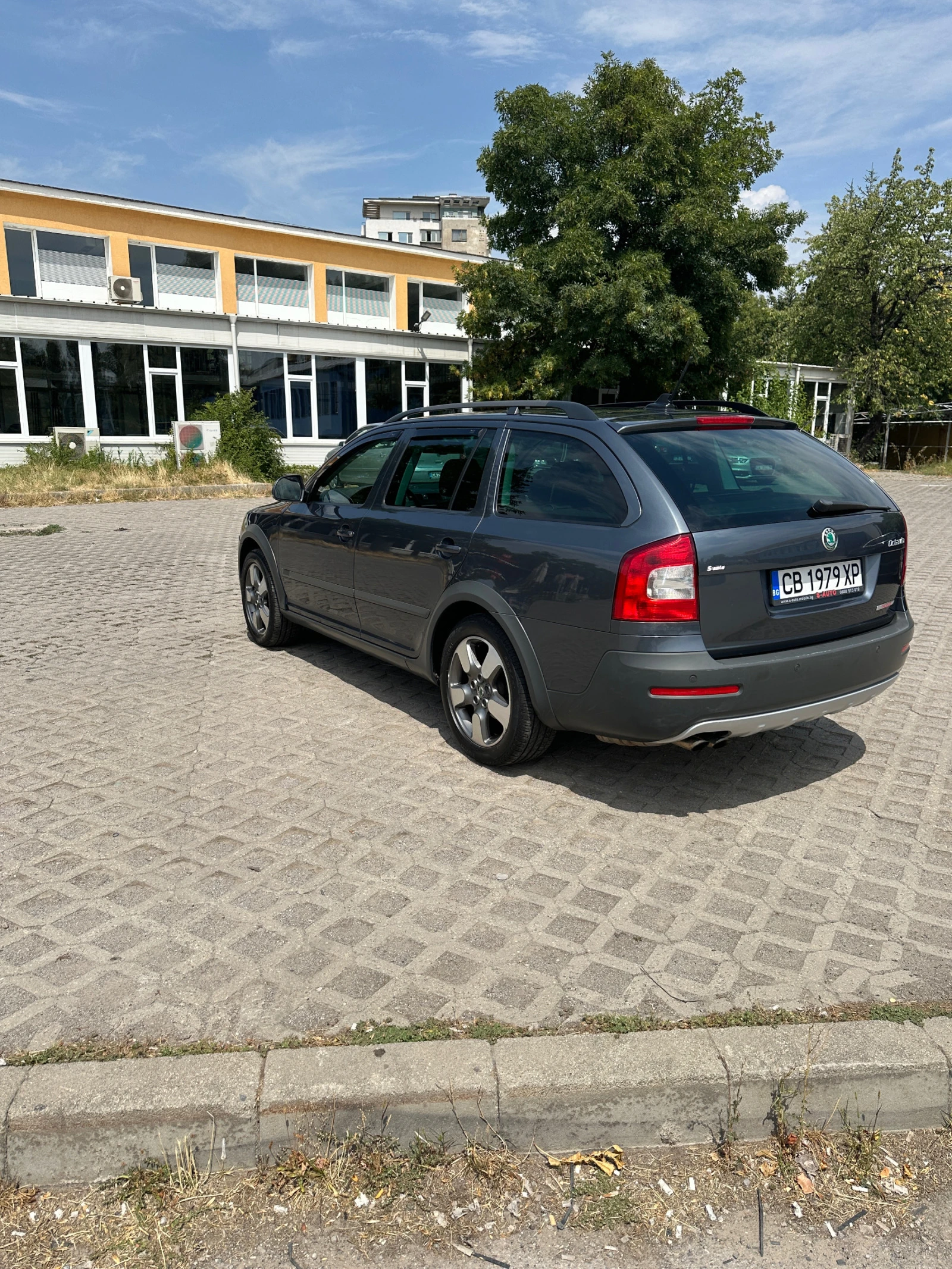 Skoda Octavia SCOUT 4* 4 - изображение 5