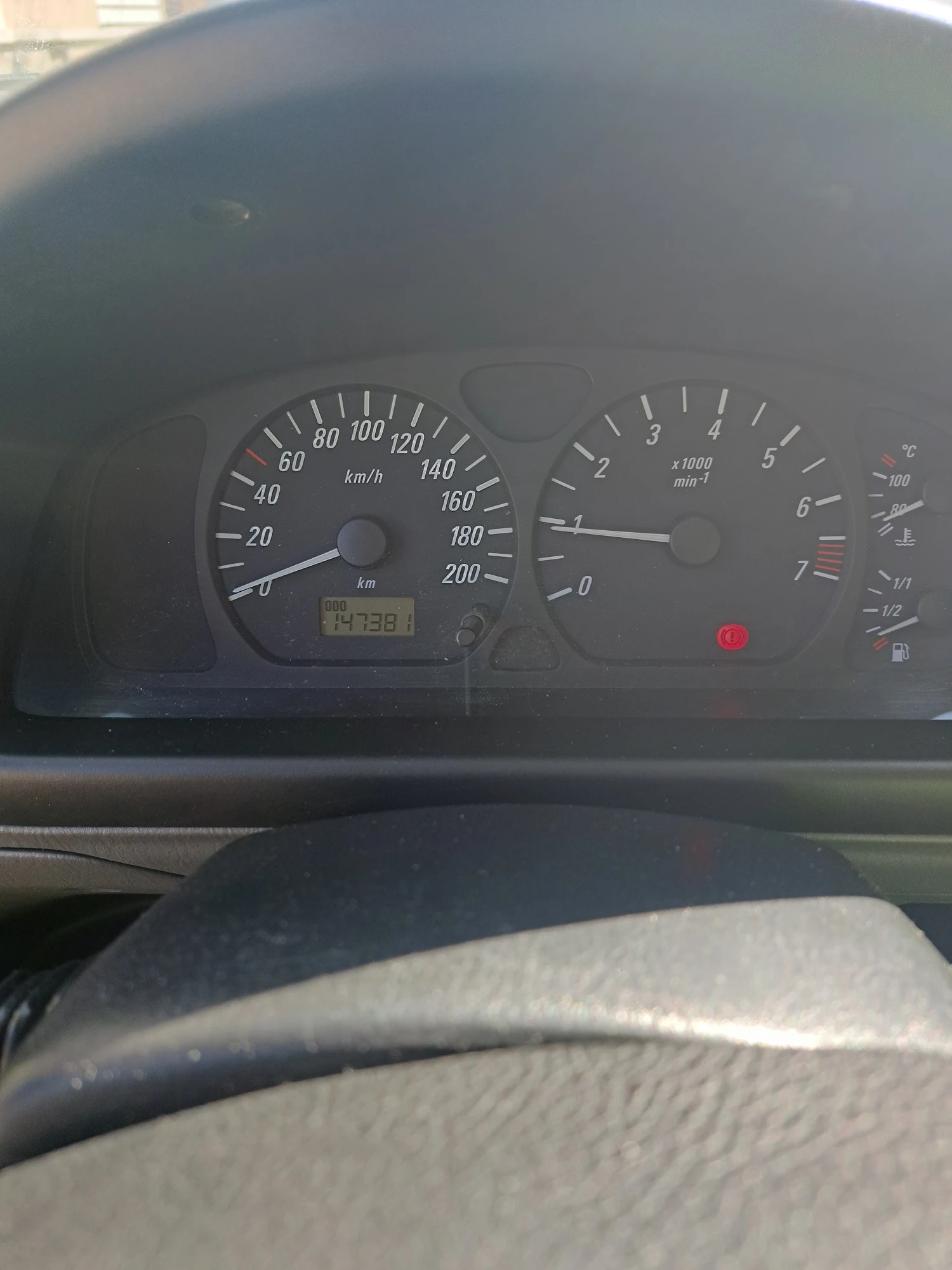Opel Agila  - изображение 8