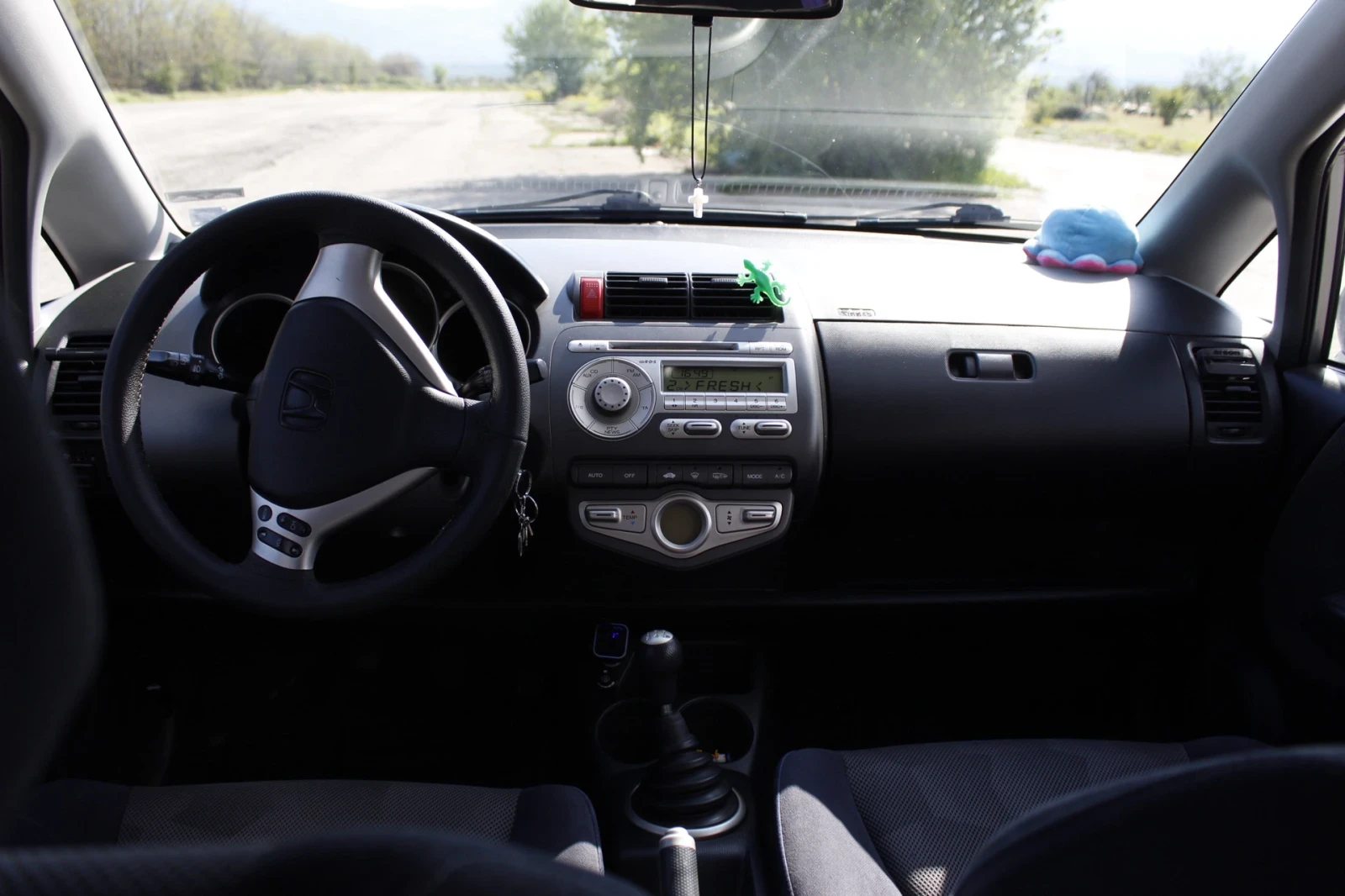 Honda Jazz  - изображение 8