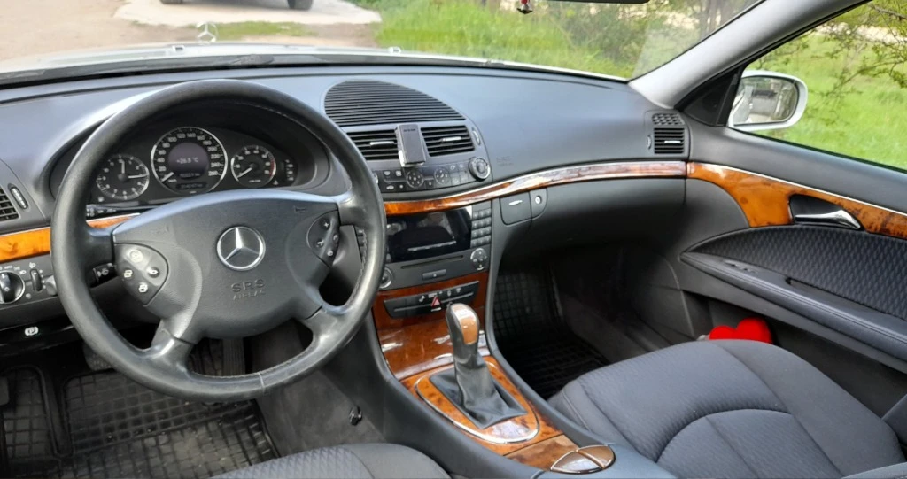 Mercedes-Benz E 200 kompressor | АГУ - изображение 9