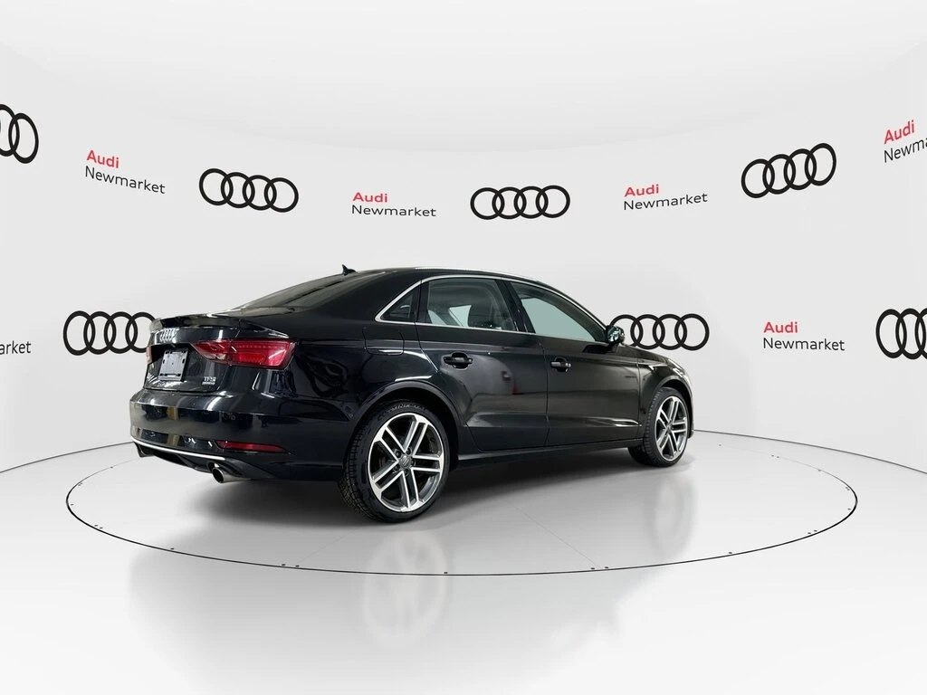 Audi A4 * 4dr Sdn quattro 2.0T Progressiv | Premium Packag - изображение 9