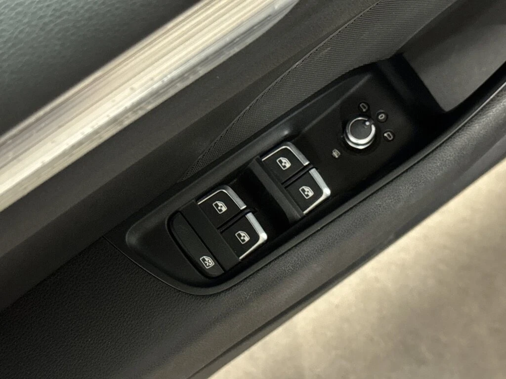 Audi A4 * 4dr Sdn quattro 2.0T Progressiv | Premium Packag | Mobile.bg � ����������� 16