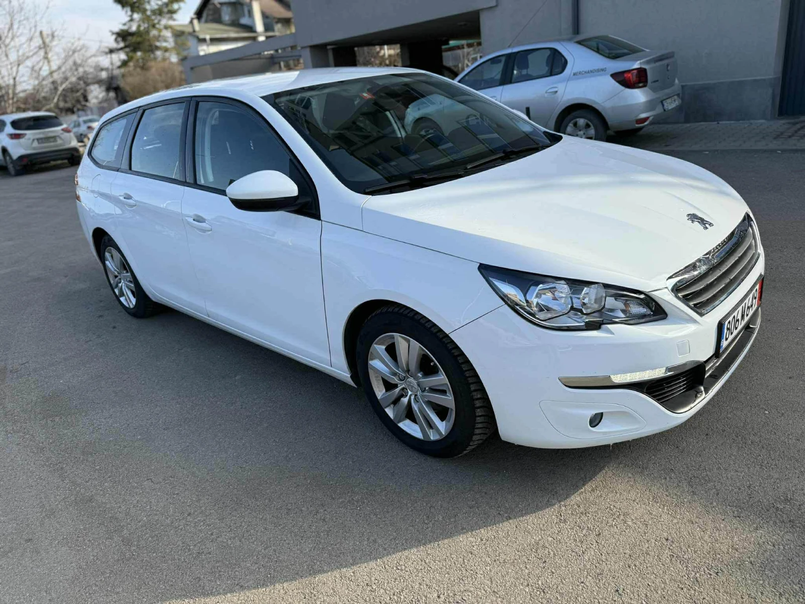 Peugeot 308 1.6 HDI* LED* TOP* NAVI* Euro 5, снимка 10 - Автомобили и джипове - 53872180