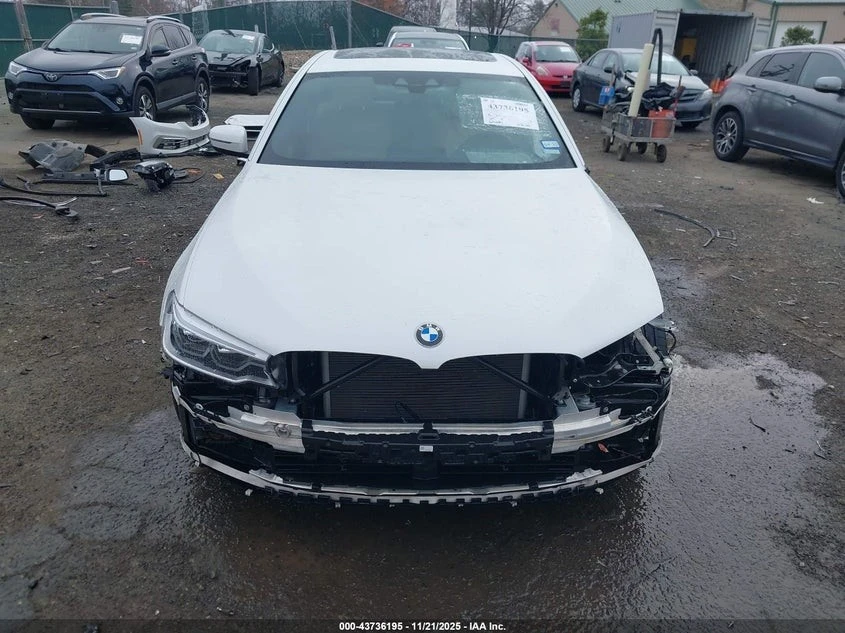 BMW 540 XDRIVE С РЕГИСТРАЦИЯ & АВТО КРЕДИТ , снимка 2 - Автомобили и джипове - 54032347