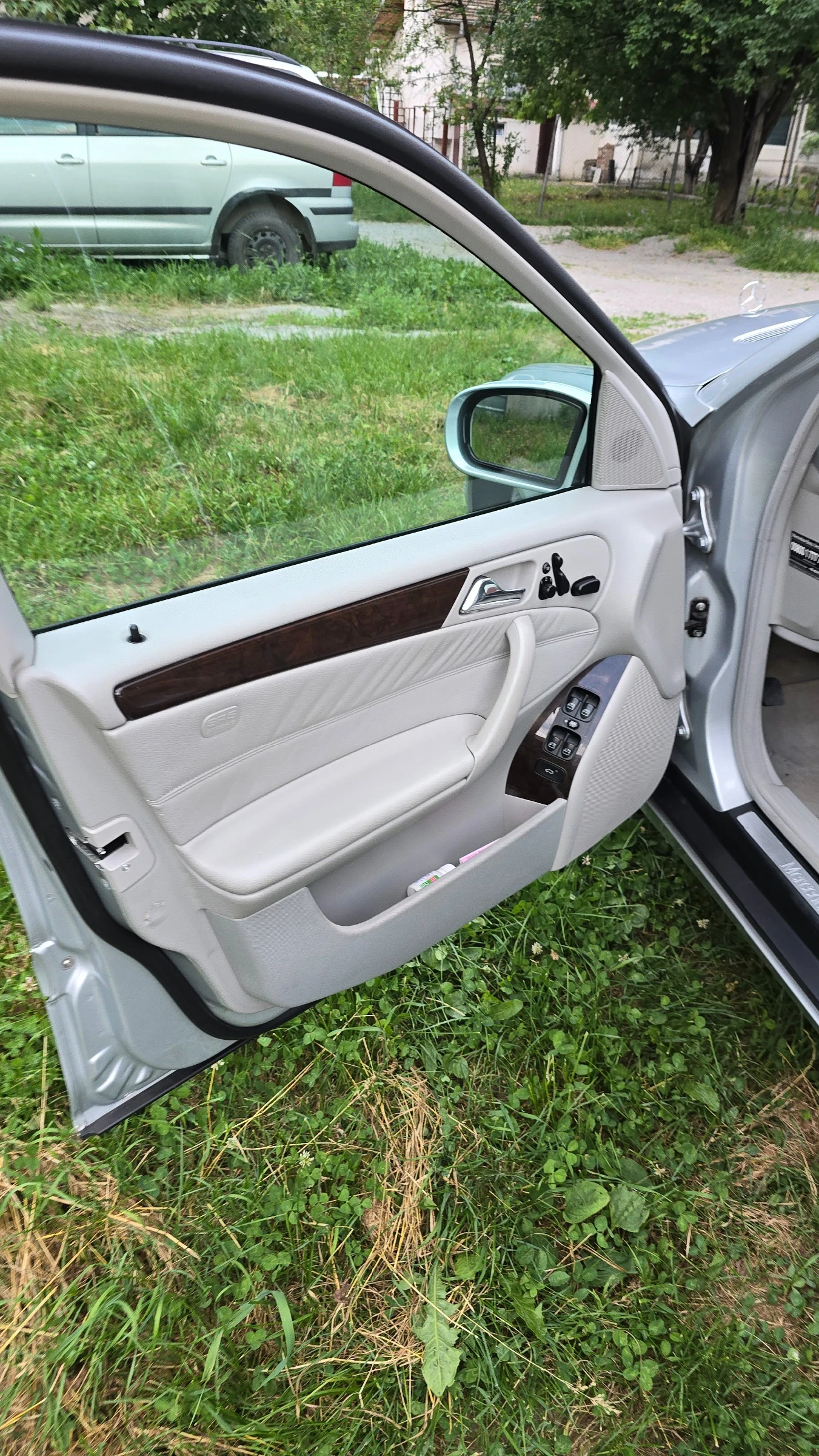 Mercedes-Benz C 320 3.2CDI, снимка 5 - Автомобили и джипове - 54405424