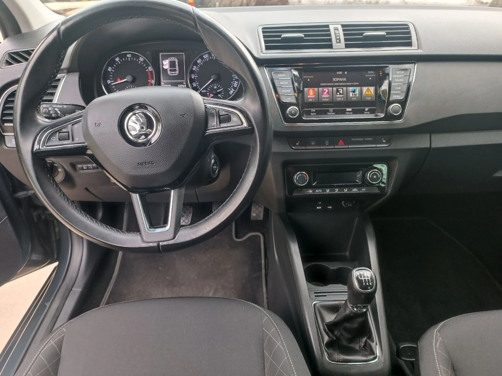 Skoda Fabia 1.2TSI - 4ри цилиндъра, снимка 10 - Автомобили и джипове - 54577590