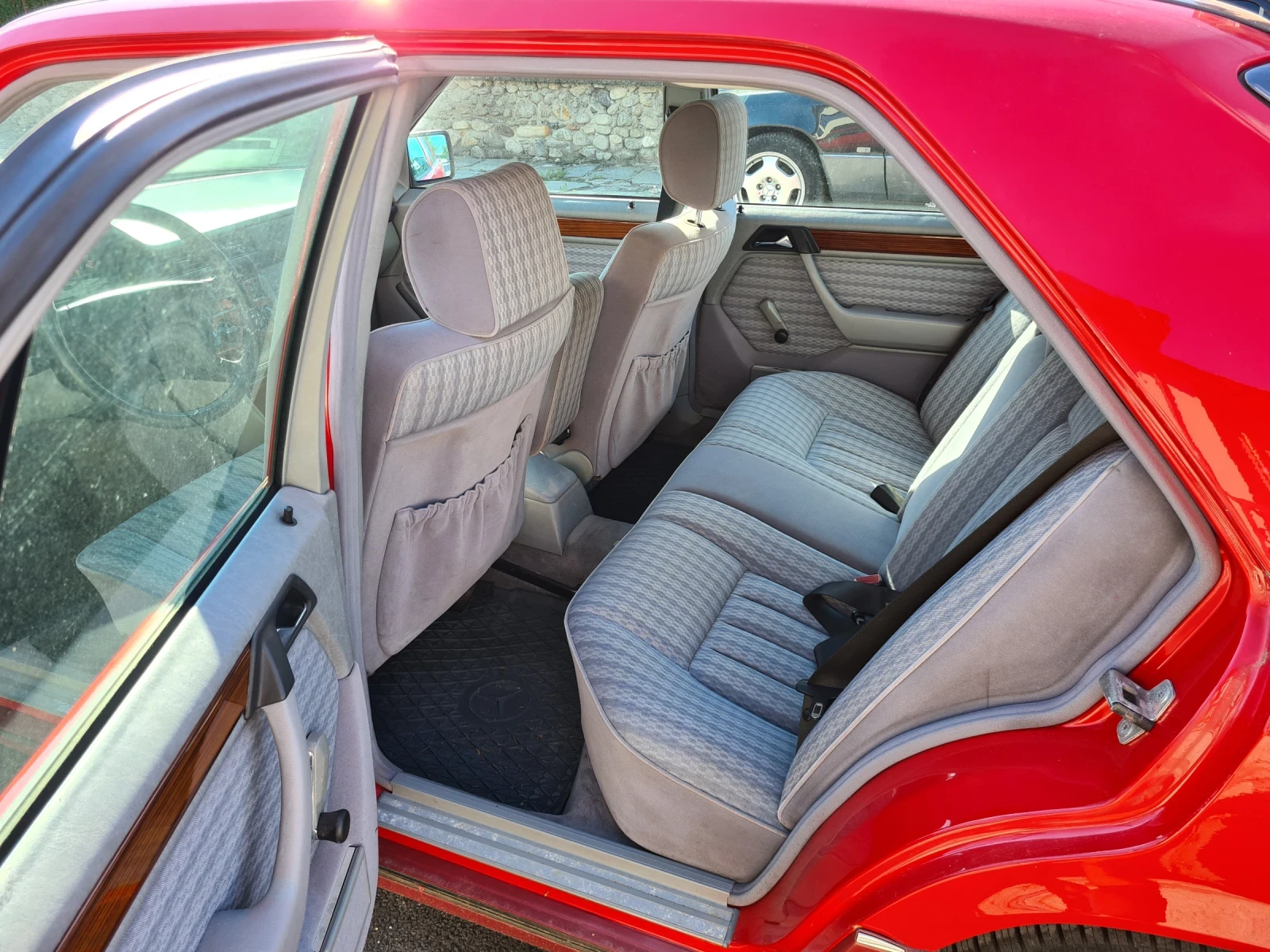Mercedes-Benz 124 280E M104, снимка 7 - Автомобили и джипове - 55163895