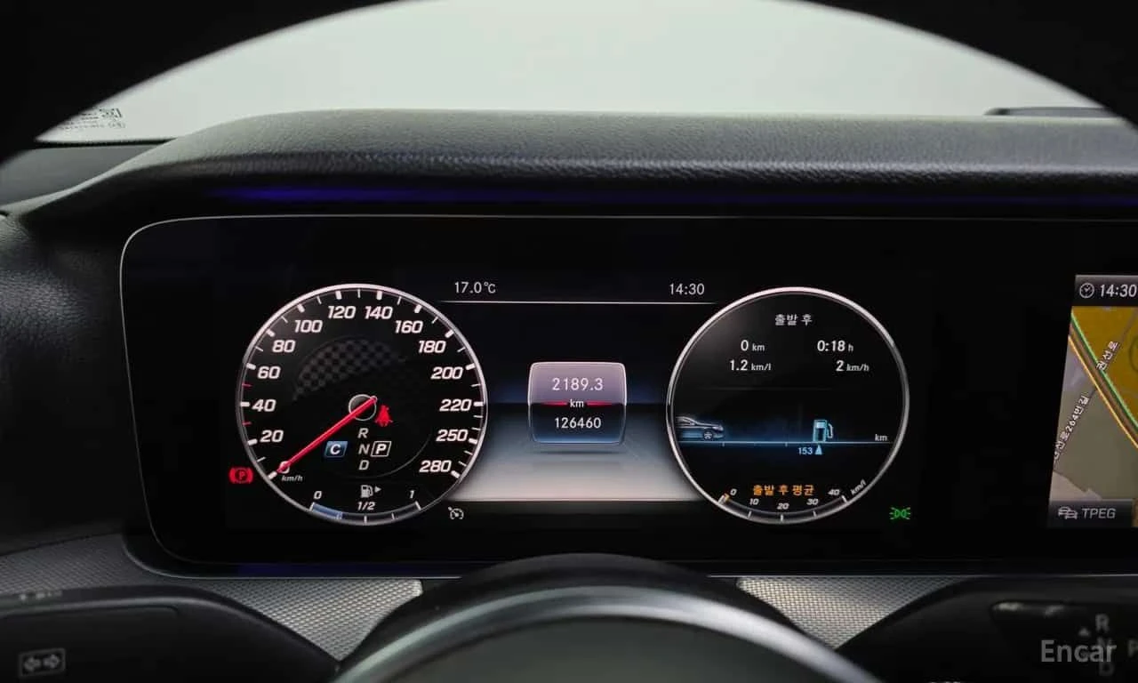 Mercedes-Benz E 300 * E300 Avantgarde * CARFAX * ЦЕНА ДО БГ, снимка 10 - Автомобили и джипове - 55510605