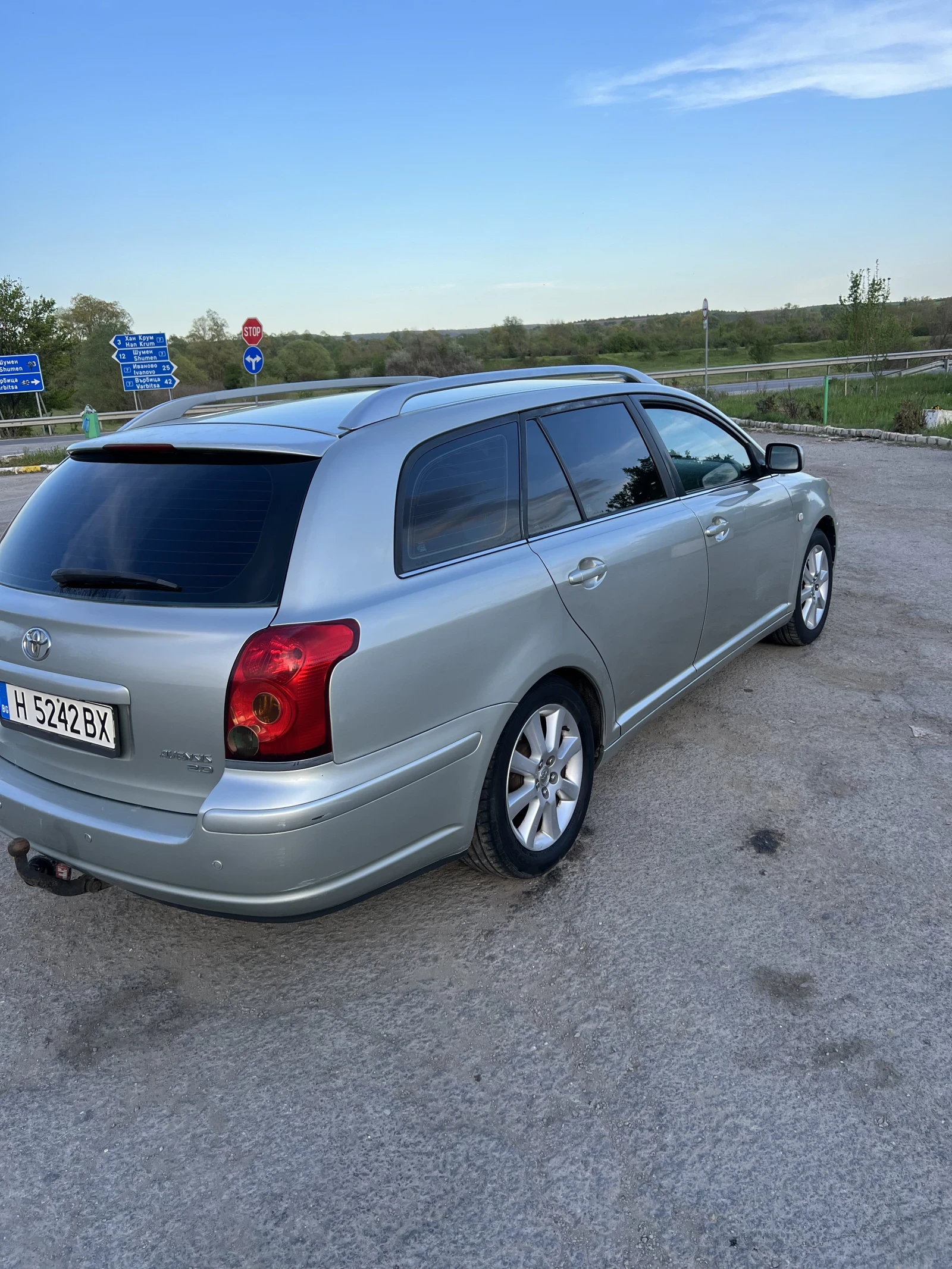 Toyota Avensis 2.0 Бензин 147к.с, снимка 3 - Автомобили и джипове - 56086266