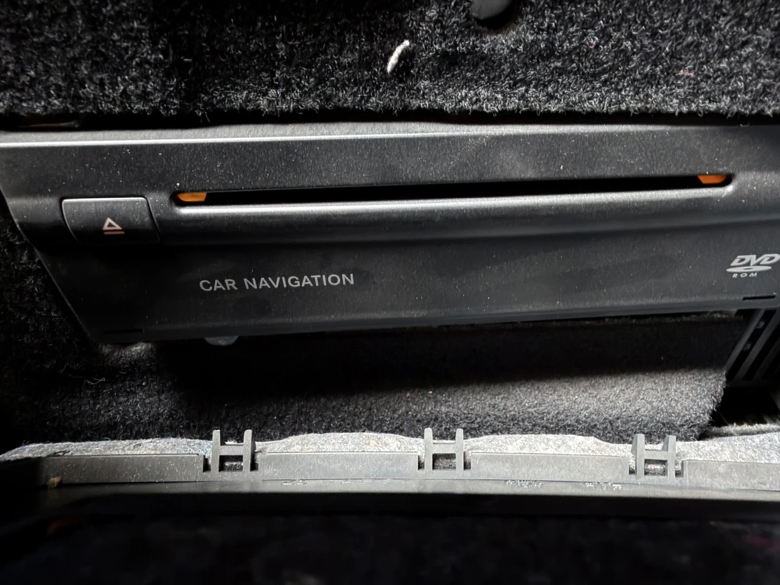 Mercedes-Benz E 280 3.2 CDI Avantgarde, снимка 16 - Автомобили и джипове - 56117668