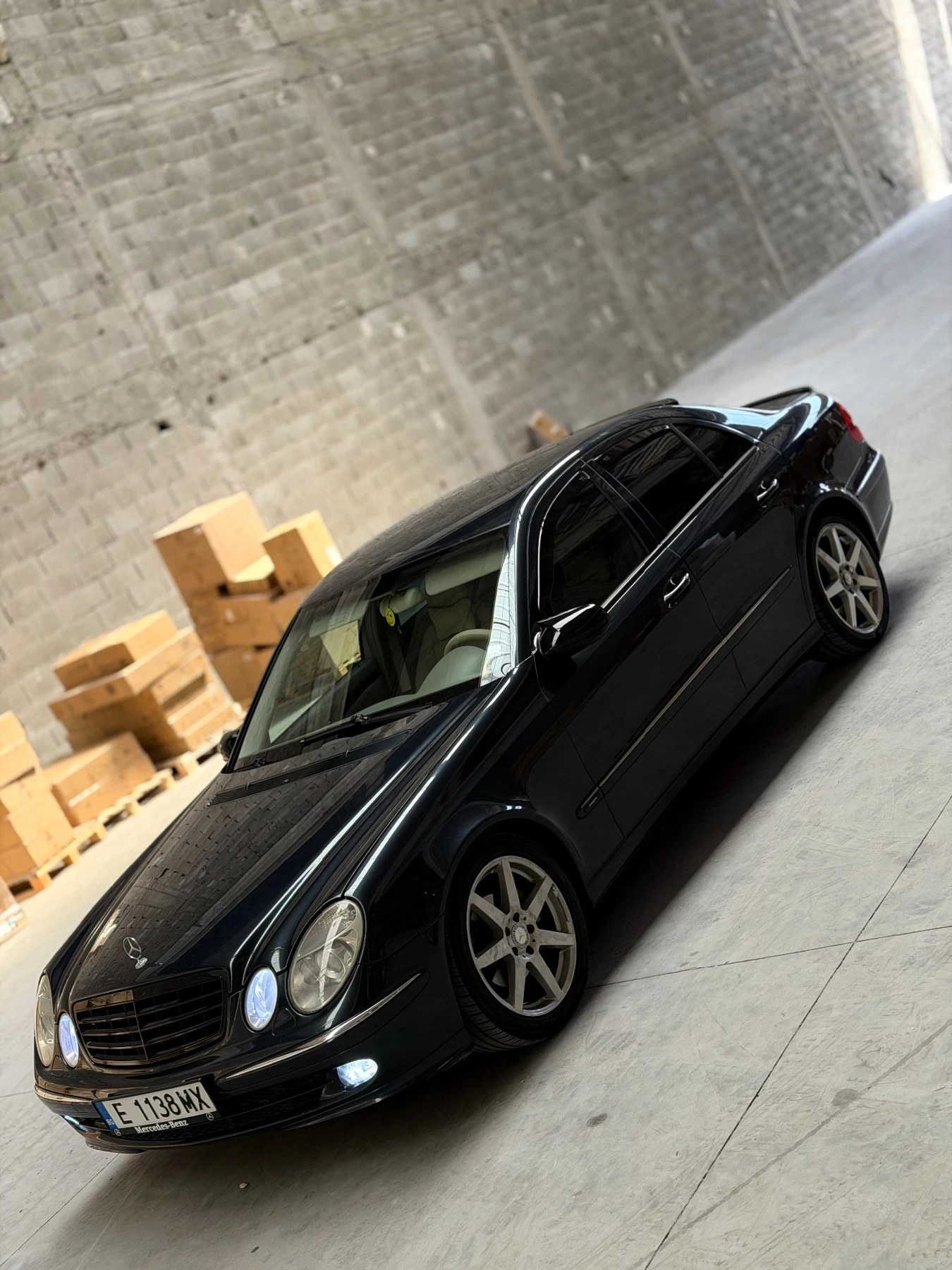 Mercedes-Benz E 280 3.2 CDI Avantgarde, снимка 6 - Автомобили и джипове - 56117668