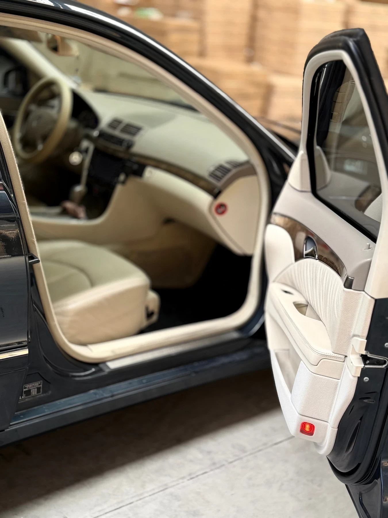 Mercedes-Benz E 280 3.2 CDI Avantgarde, снимка 14 - Автомобили и джипове - 56117668