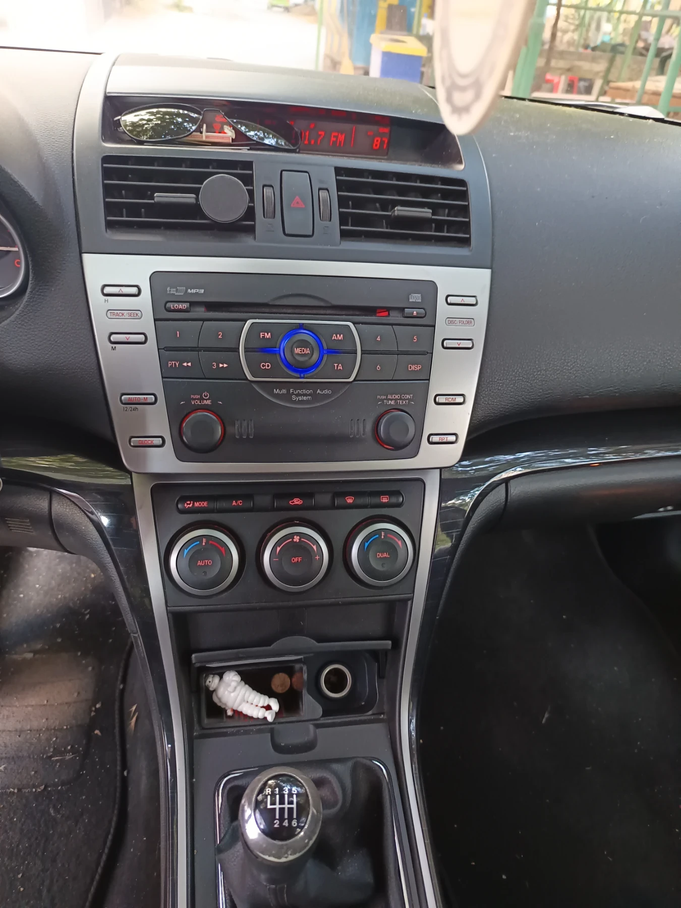 Mazda 6 Perfektna, снимка 8 - Автомобили и джипове - 56200353