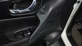 Nissan X-trail 2.5 4WD * ПОДГРЕВ * ПАНОРАМА * КАМЕРА, снимка 16