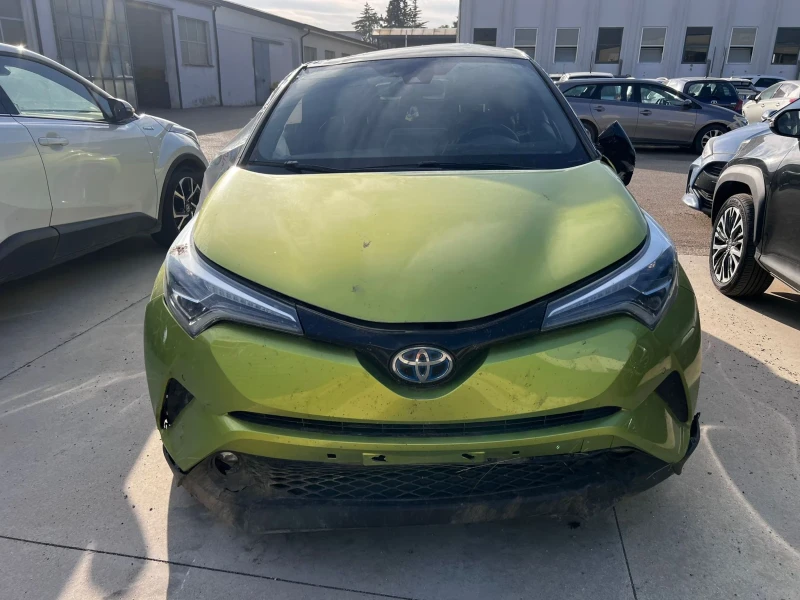 Toyota C-HR 1.8 хибрид Ударена, снимка 4 - Автомобили и джипове - 47353737