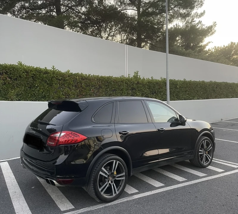 Porsche Cayenne 4.2D, снимка 5 - Автомобили и джипове - 48024072