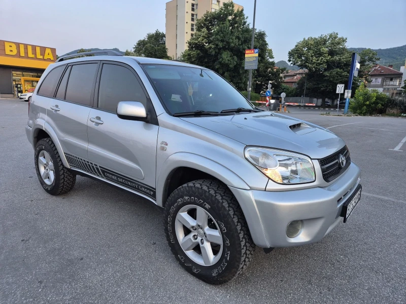Toyota Rav4 2.0 D4D, снимка 5 - Автомобили и джипове - 52409057