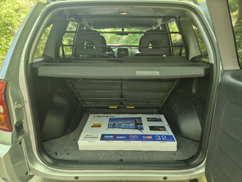 Toyota Rav4 2.0 D4D, снимка 13 - Автомобили и джипове - 52409057