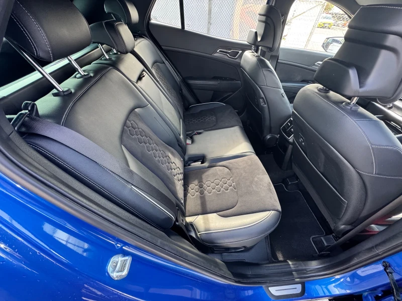 Kia Sportage Mhev GT line , снимка 12 - Автомобили и джипове - 52100328