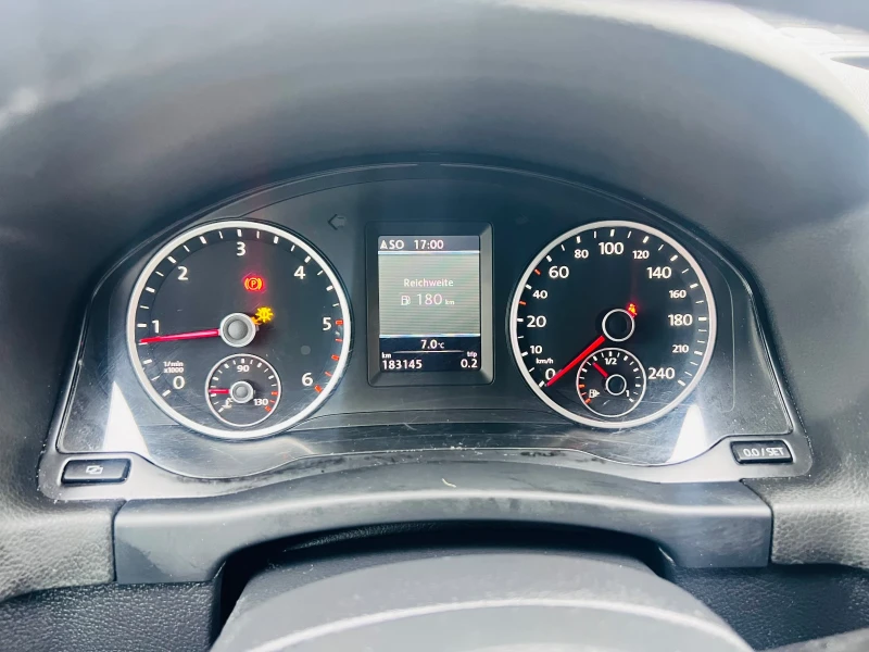 VW Tiguan 2000TDI 170 4* 4, снимка 15 - Автомобили и джипове - 52571084