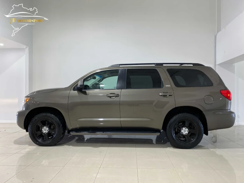 Toyota Sequoia, снимка 2 - Автомобили и джипове - 52795345
