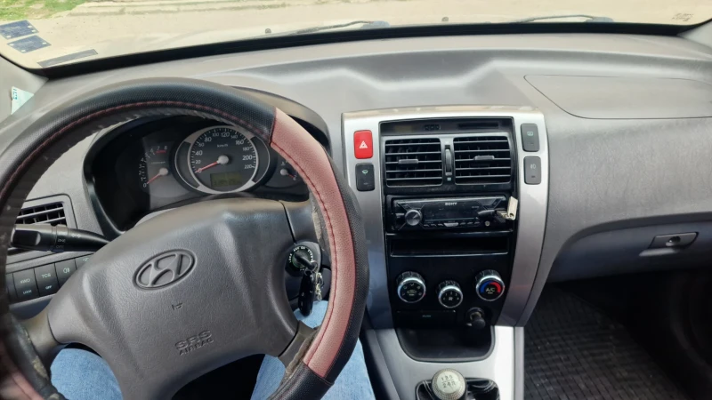 Hyundai Tucson, снимка 14 - Автомобили и джипове - 53558389