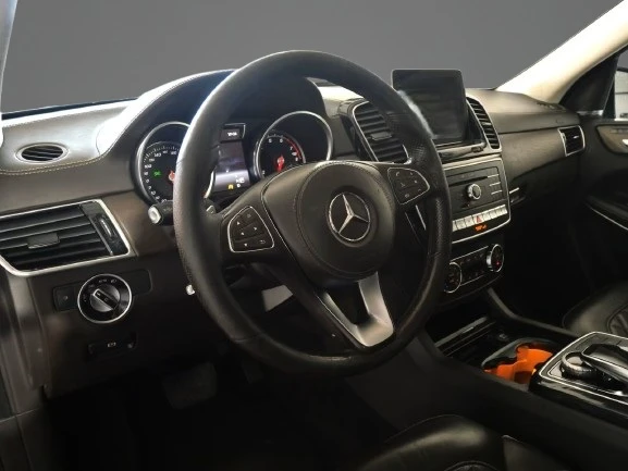 Mercedes-Benz GLS 500 4Matic AMG-Line, снимка 4 - Автомобили и джипове - 54551848