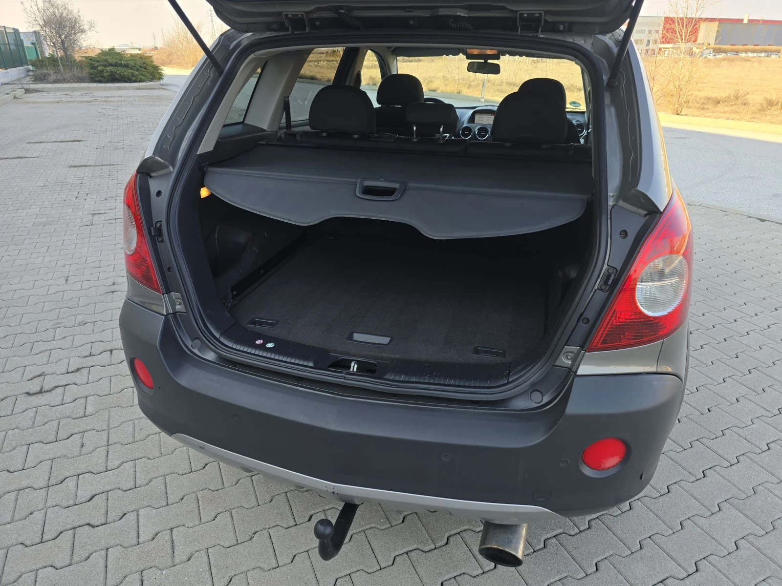 Opel Antara 2.4i/4X4/РЪЧКА/ПЪЛНА СЕРВИЗНА ИСТОРИЯ, снимка 11 - Автомобили и джипове - 53740296