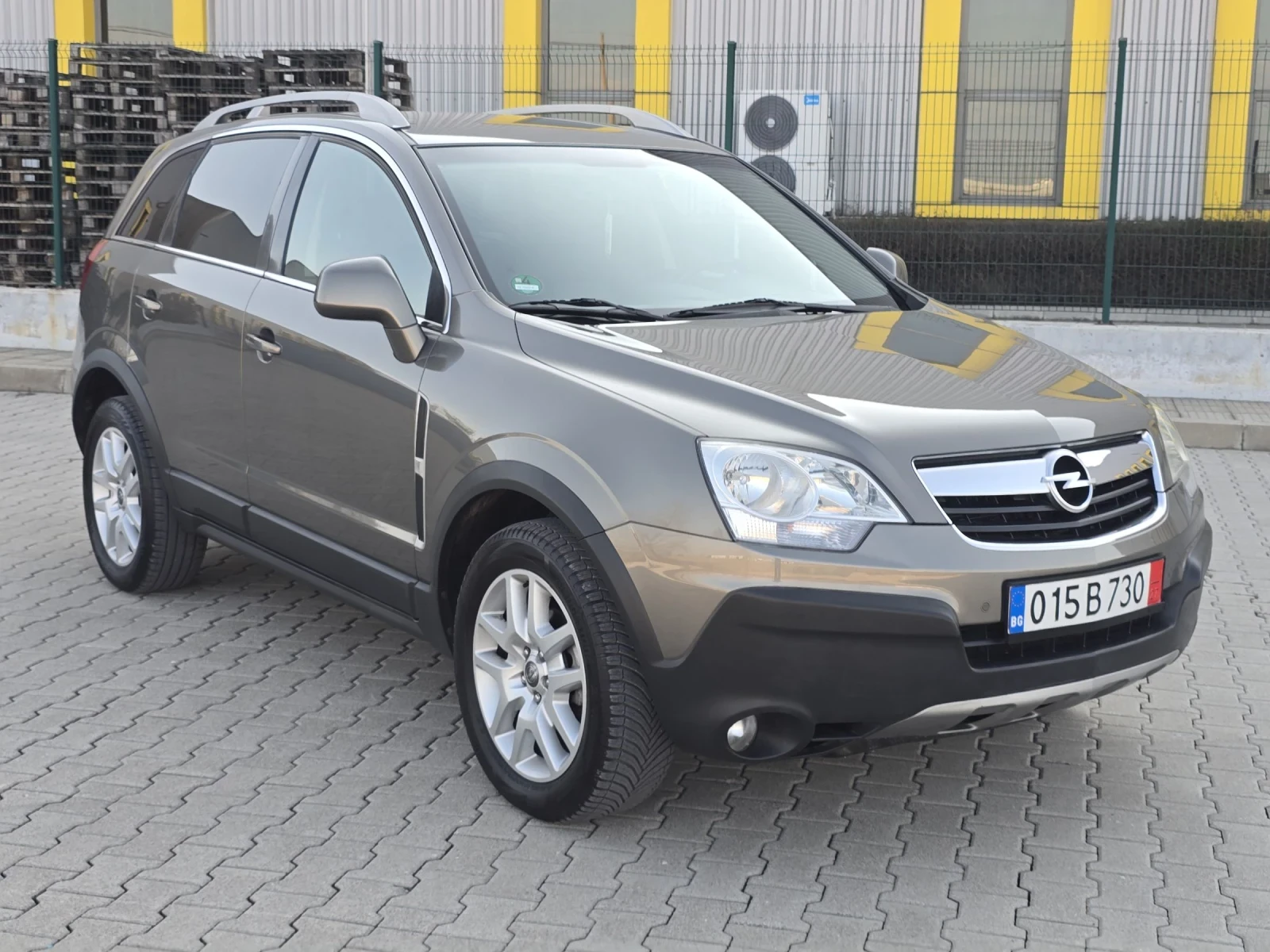 Opel Antara 2.4i/4X4/РЪЧКА/ПЪЛНА СЕРВИЗНА ИСТОРИЯ - изображение 3