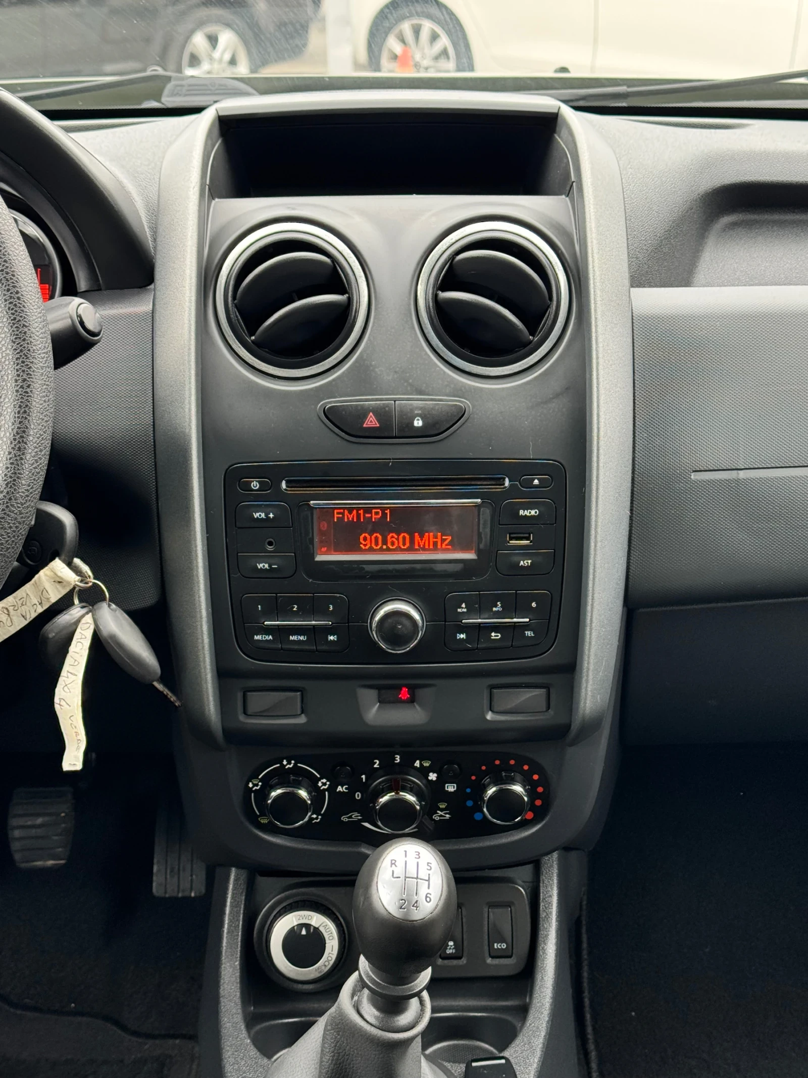 Dacia Duster 1.5DCI 4x4 ������ | Mobile.bg � ����������� 12