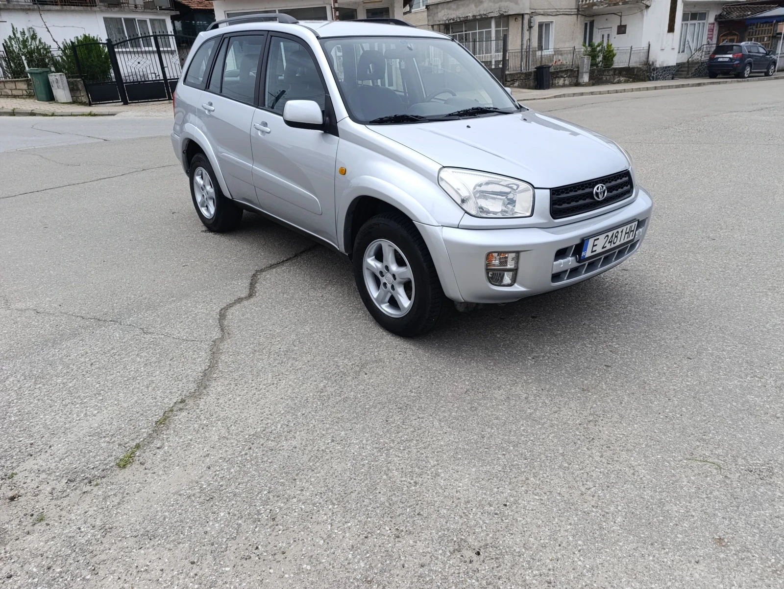 Toyota Rav4, снимка 2 - Автомобили и джипове - 54272221